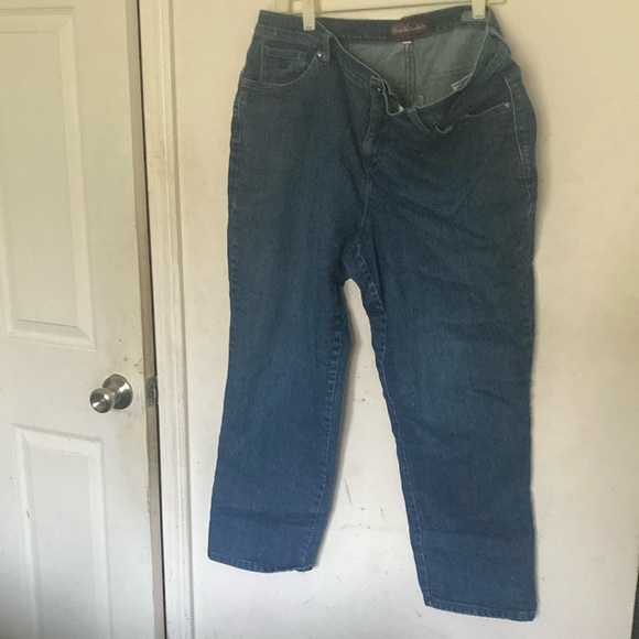 Gloria Vanderbilt size 18 short women’s pants leg width is 38 inches long - Picture 1 of 6